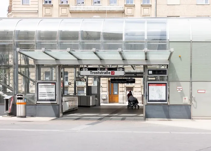 Apartment Stunning Station Vienna