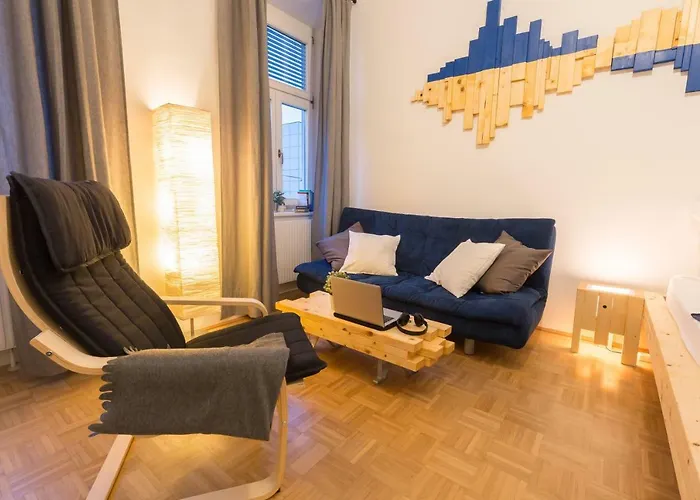 Stunning Station Apartment Vienna